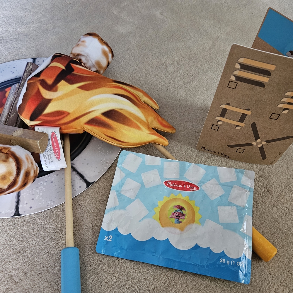 Melissa & Doug Campfire Smores Play Set